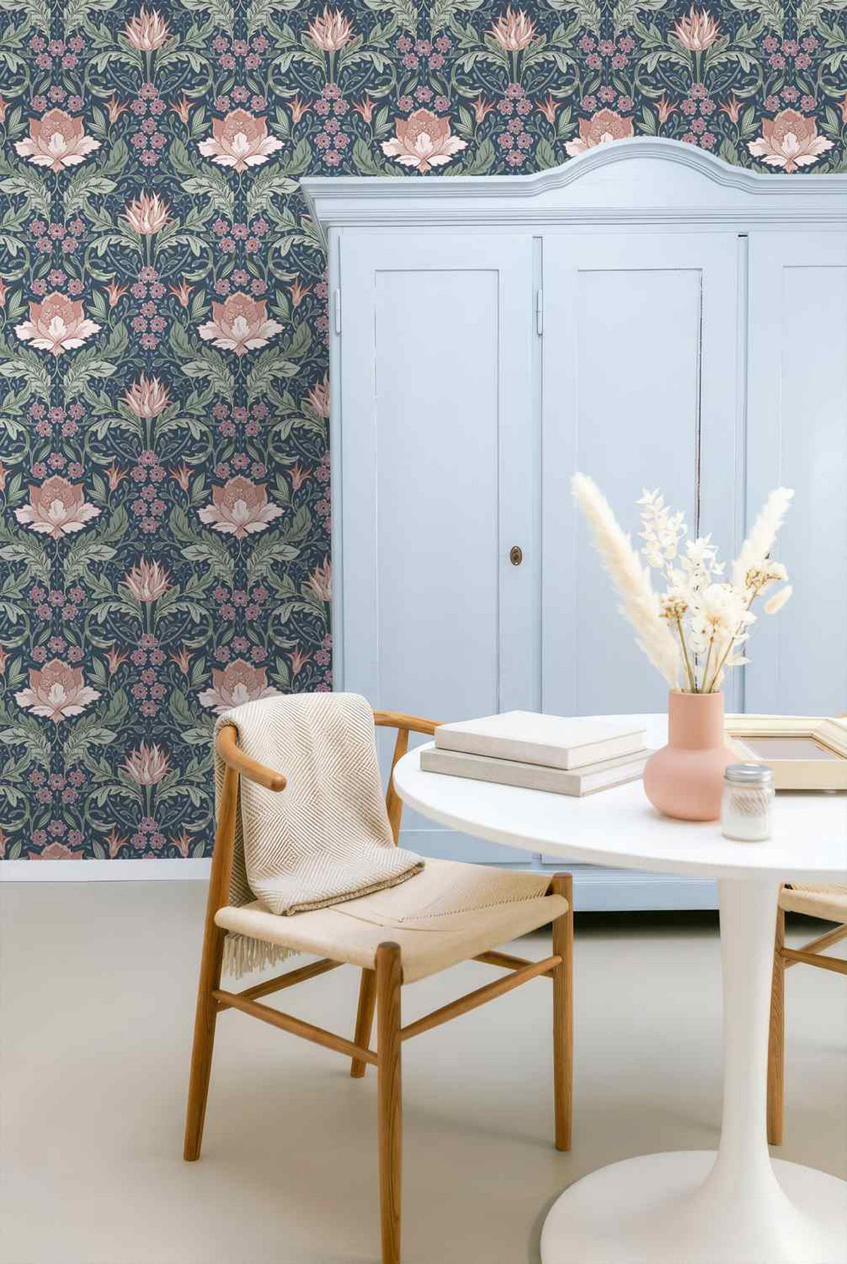 TAPETE Blumenmuster im Jugendstil 50 x 900 cm - Blau, Papier (50/900cm) - ESTAhome