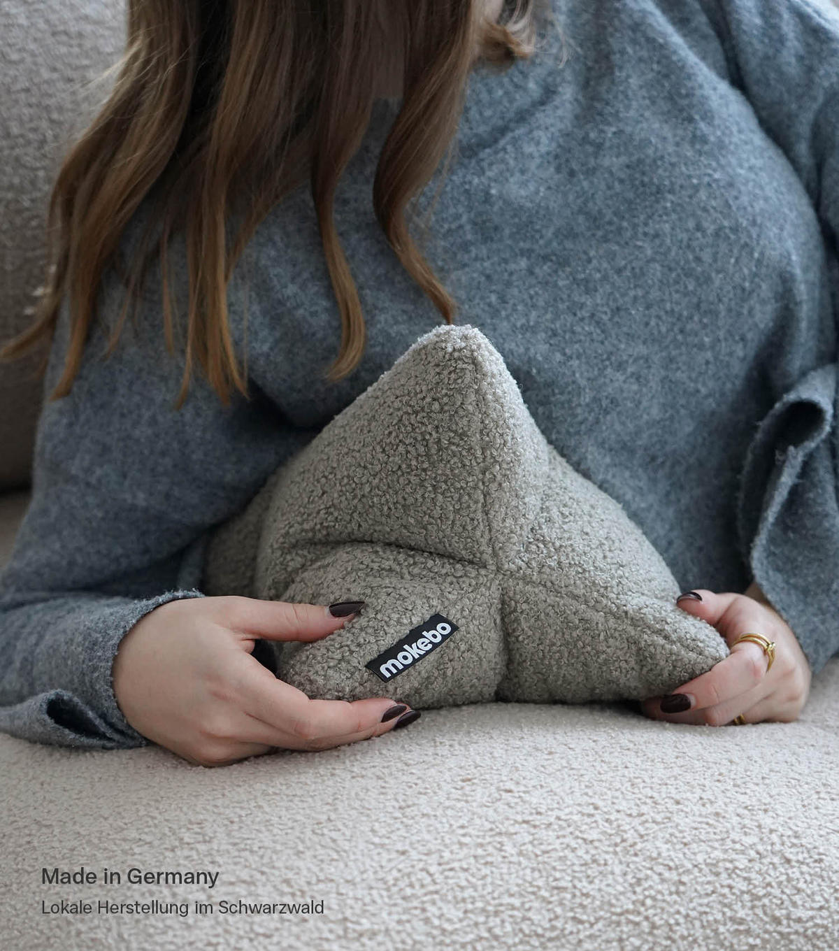 NACKENKISSEN Der Leseknochen - Braun, Textil (42/22cm) - Mokebo