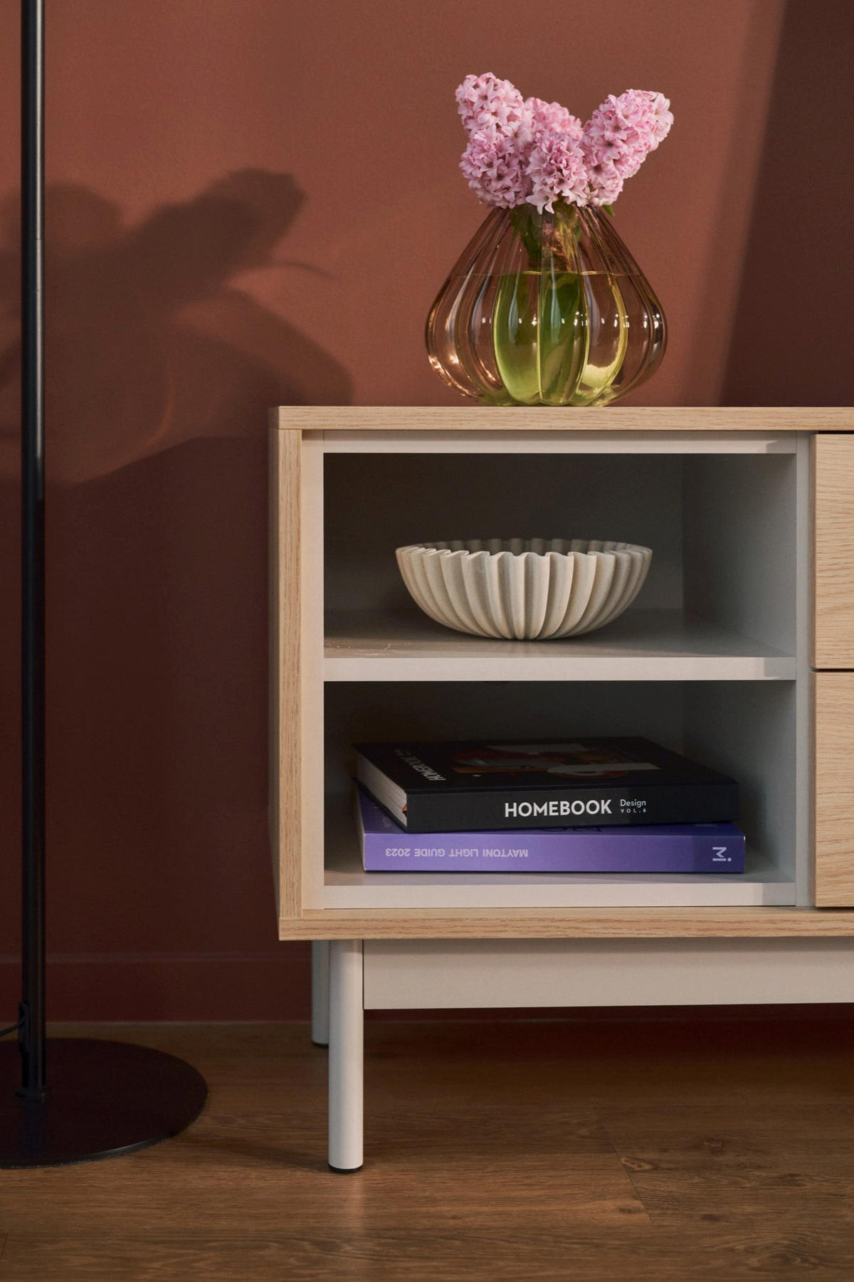 TV stolek Layen dřevodekor dub / kašmírově šedý 138/55/39 cm - béžová/barva dubu, kov/kompozitní dřevo (138/55/39cm) - Selsey
