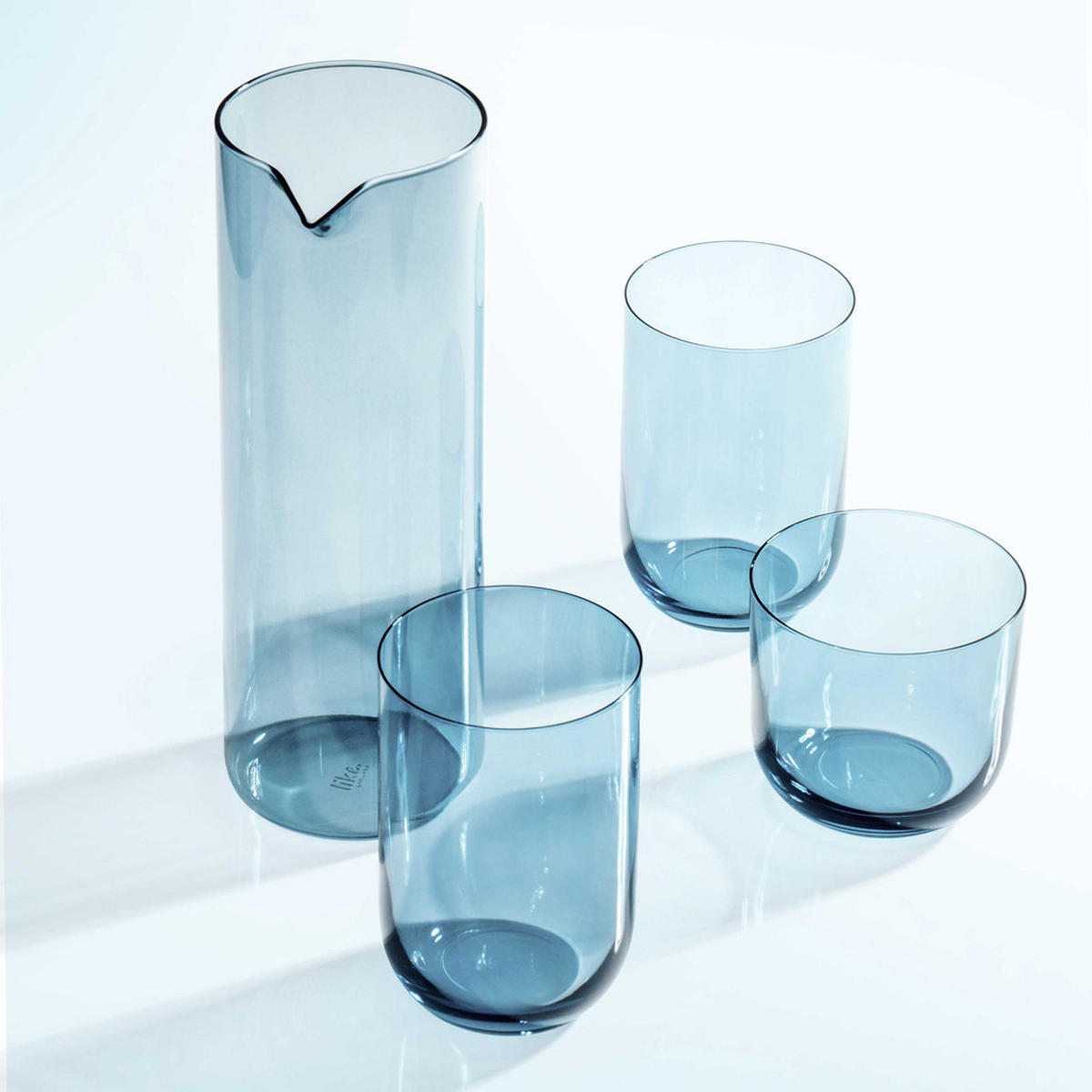 TRINKGLÄSER MIT KARAFFE Like Glass Ice 5er Set - Blau, Glas - like.Villeroy & Boch