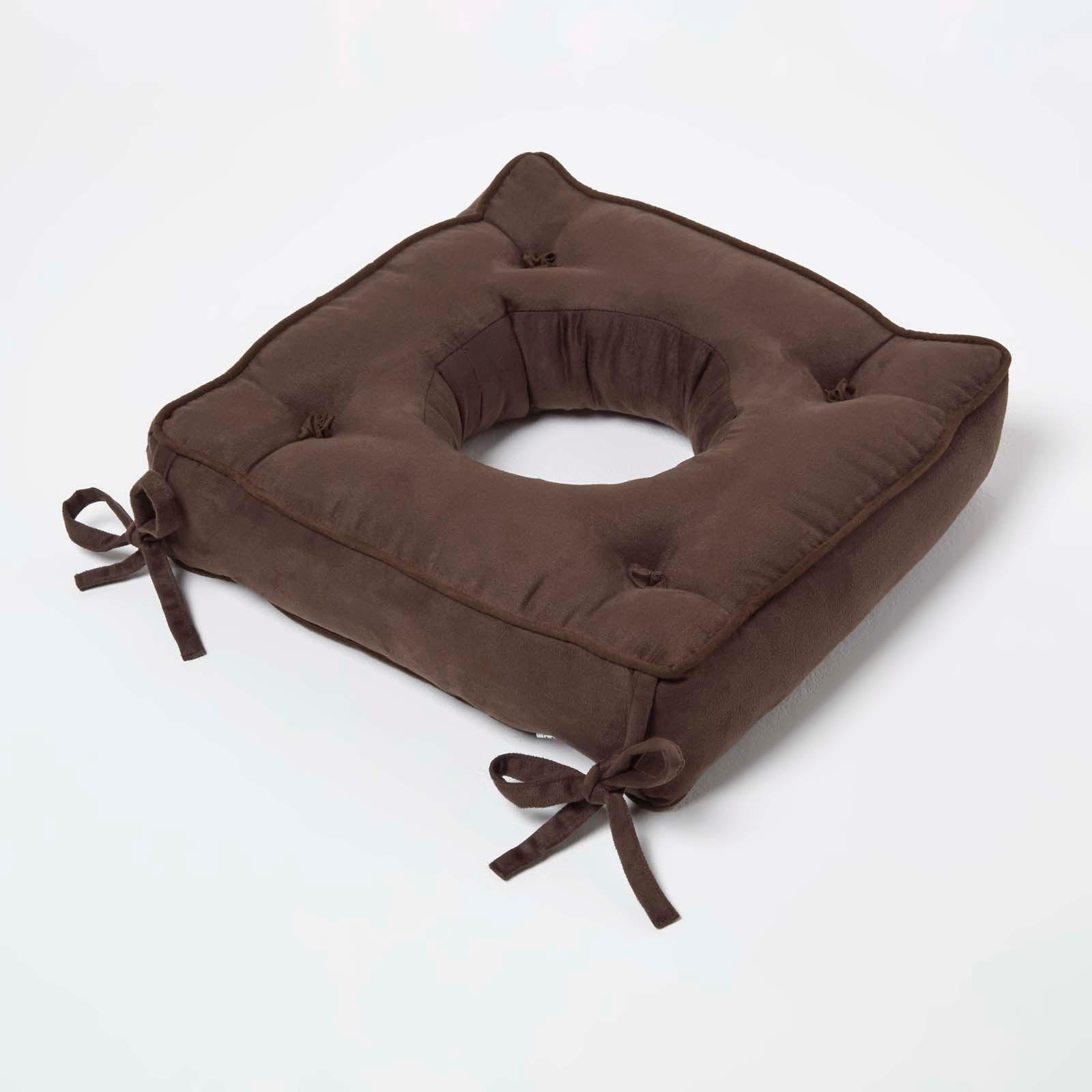 STUHLKISSEN 40/40/10 cm, braun mit Aussparung – Velours Entlastungskissen - Braun, Textil (40/40/10cm) - Homescapes