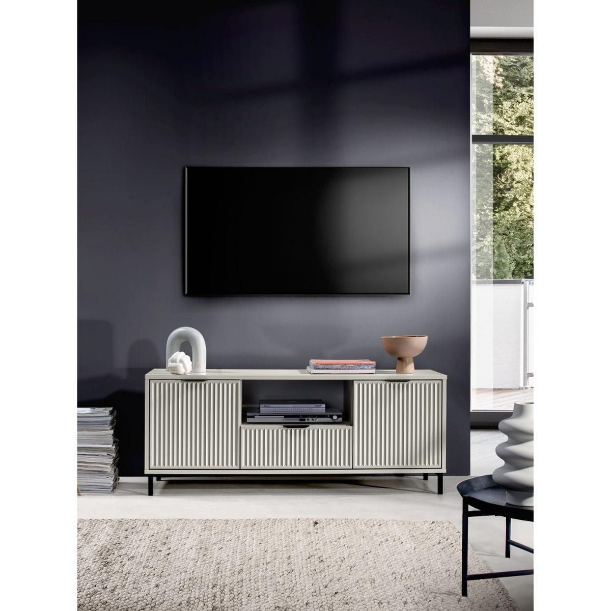 LOWBOARD Linna mit zwei Türen kaschmir 135 cm - Kaschmir/Schwarz, Holzwerkstoff/Metall (135/56/40cm) - Beautysofa