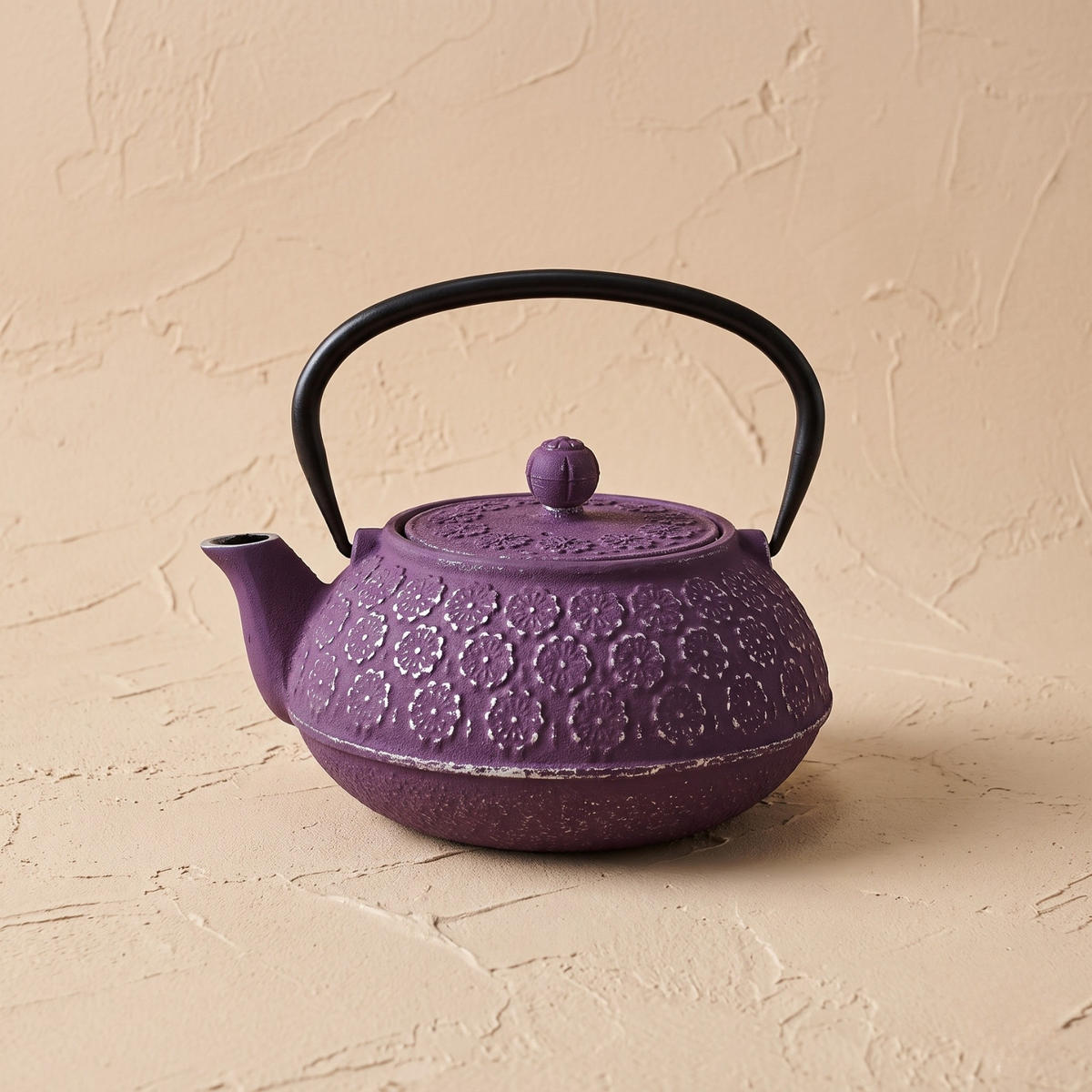 TEEKANNE Gusseisen mit Sieb Hanu Violett 1 l 18,5/16/16 cm - Violett, Metall (16/18.5cm) - AROMELIO
