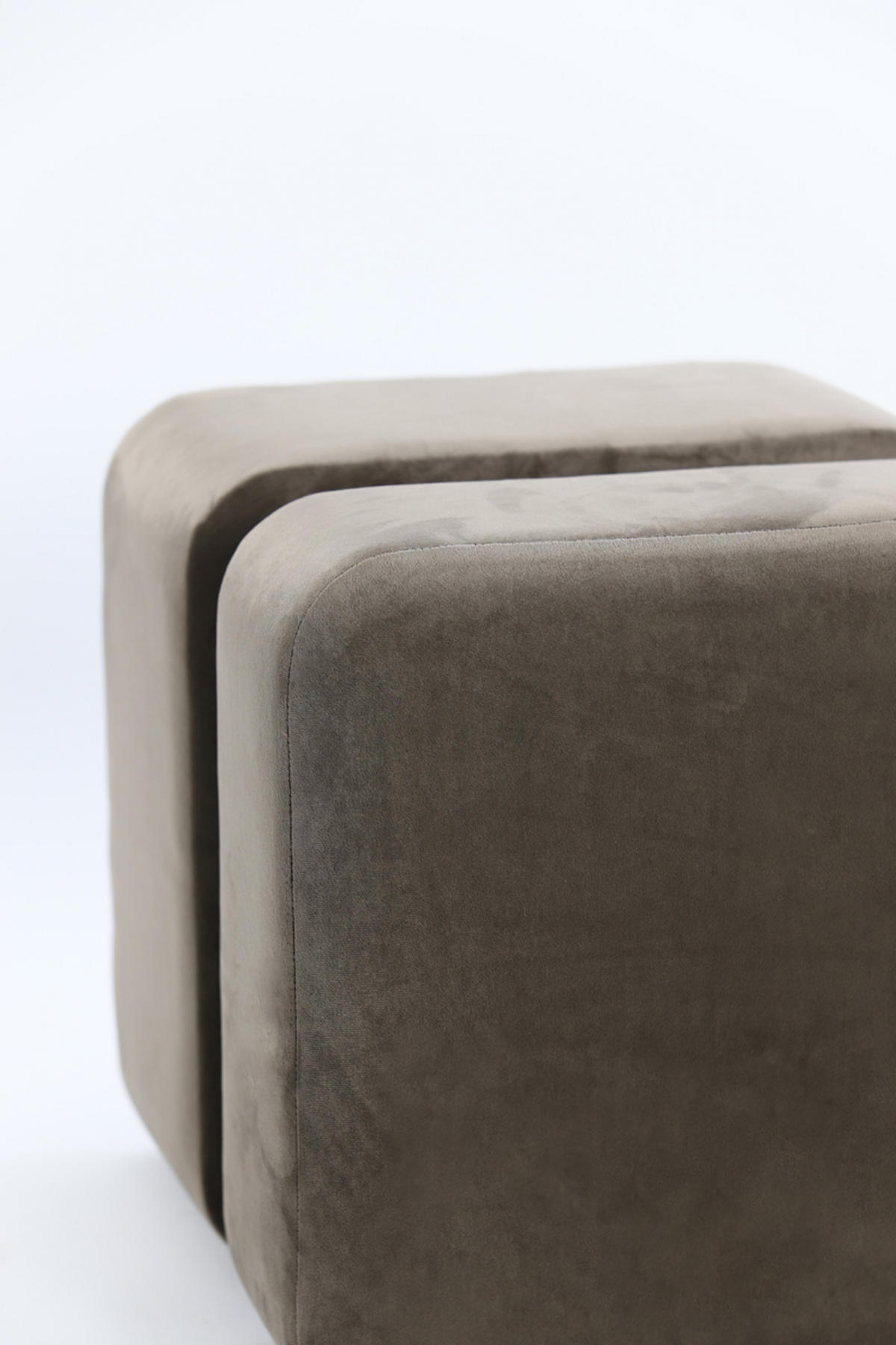POUF Piazza Grau 40/40/42,5 cm - Grau, Textil (40/42.5/40cm) - Light & Living