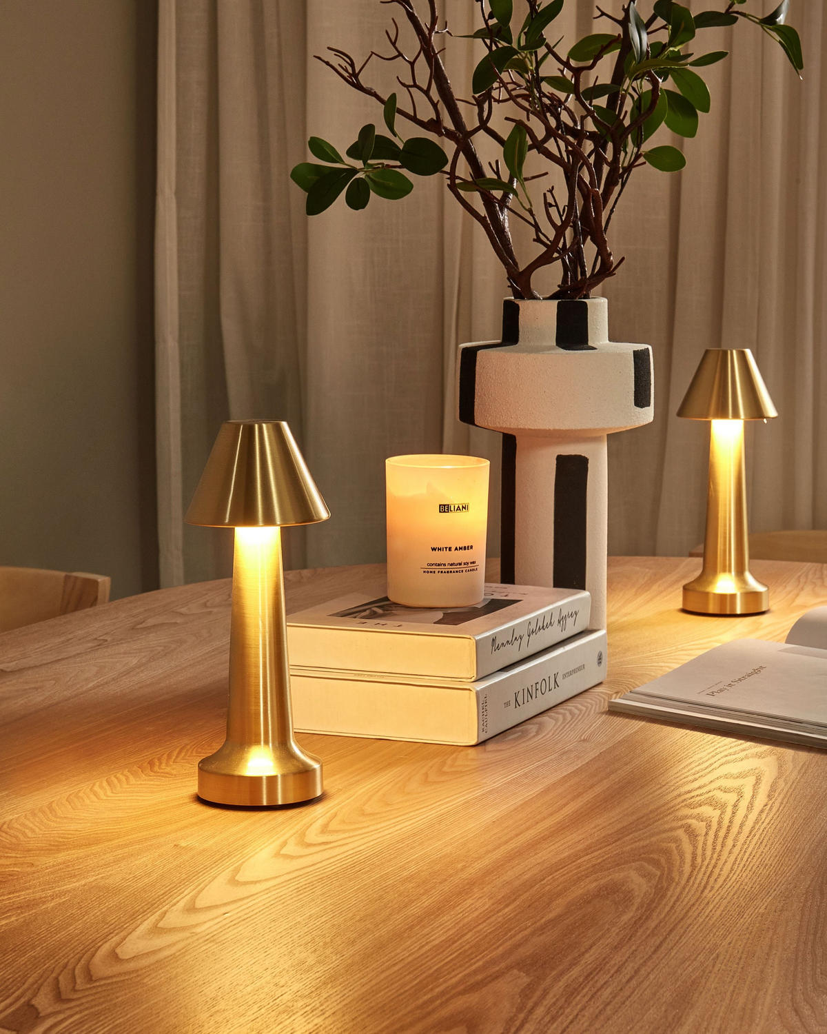 KABELLOSE LED Tischlampe 2er Set mit Dimmer Metall Gold Joanes - Goldfarben, Metall (9/9/24cm) - Beliani