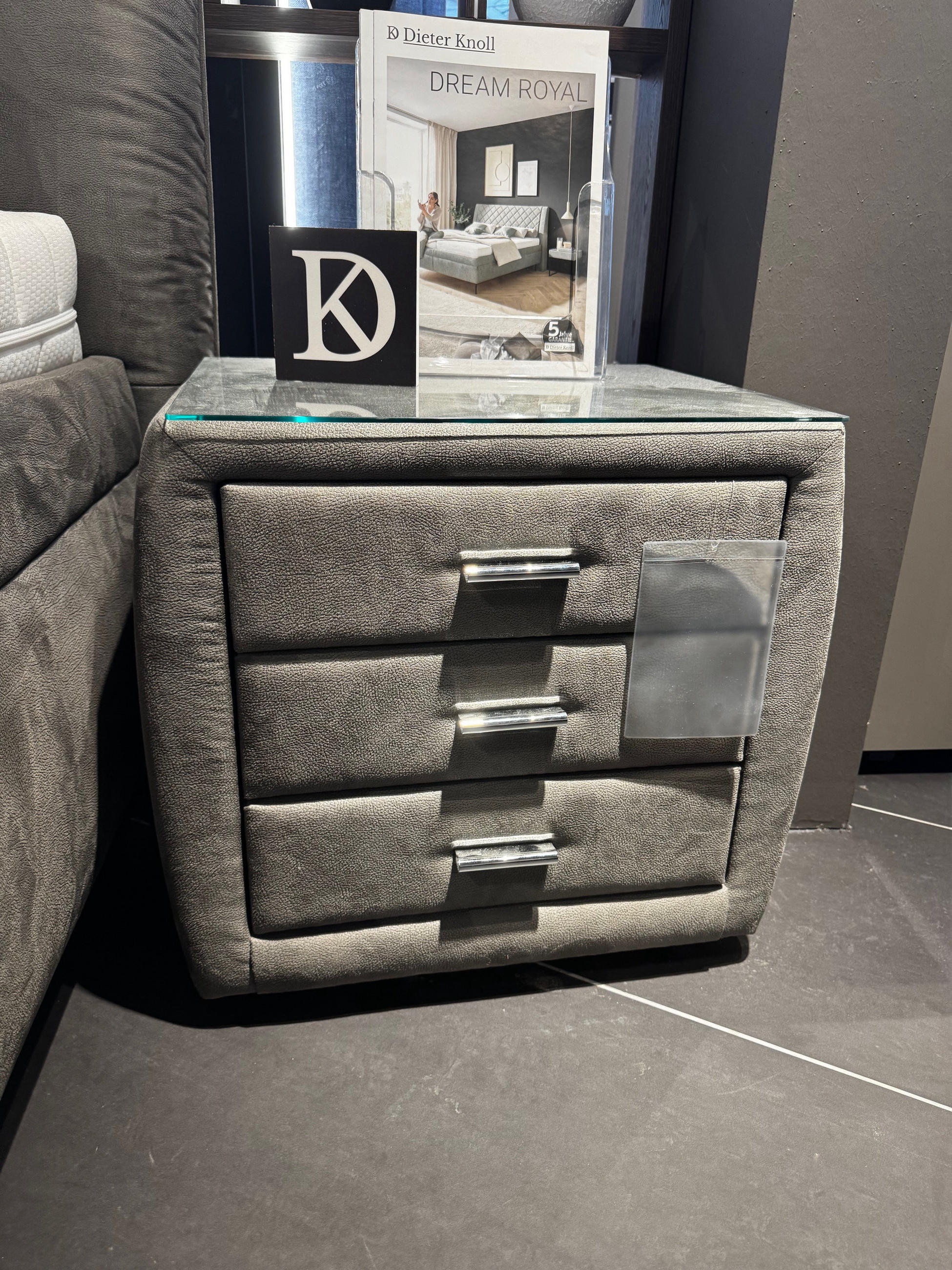 Nachtkästchen Dream Royal - Dieter Knoll