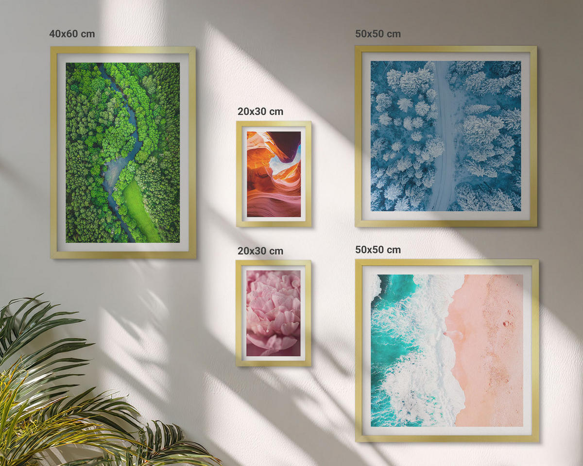 WANDBILDER 5er Set - 50x50 cm & 20x30 cm & 40x60 cm Goldrahmen - Pferde, Bewegung, Strand, Leuchtturm, Berge - Goldfarben, Kunststoff (40/60cm) - ArtPrintCave