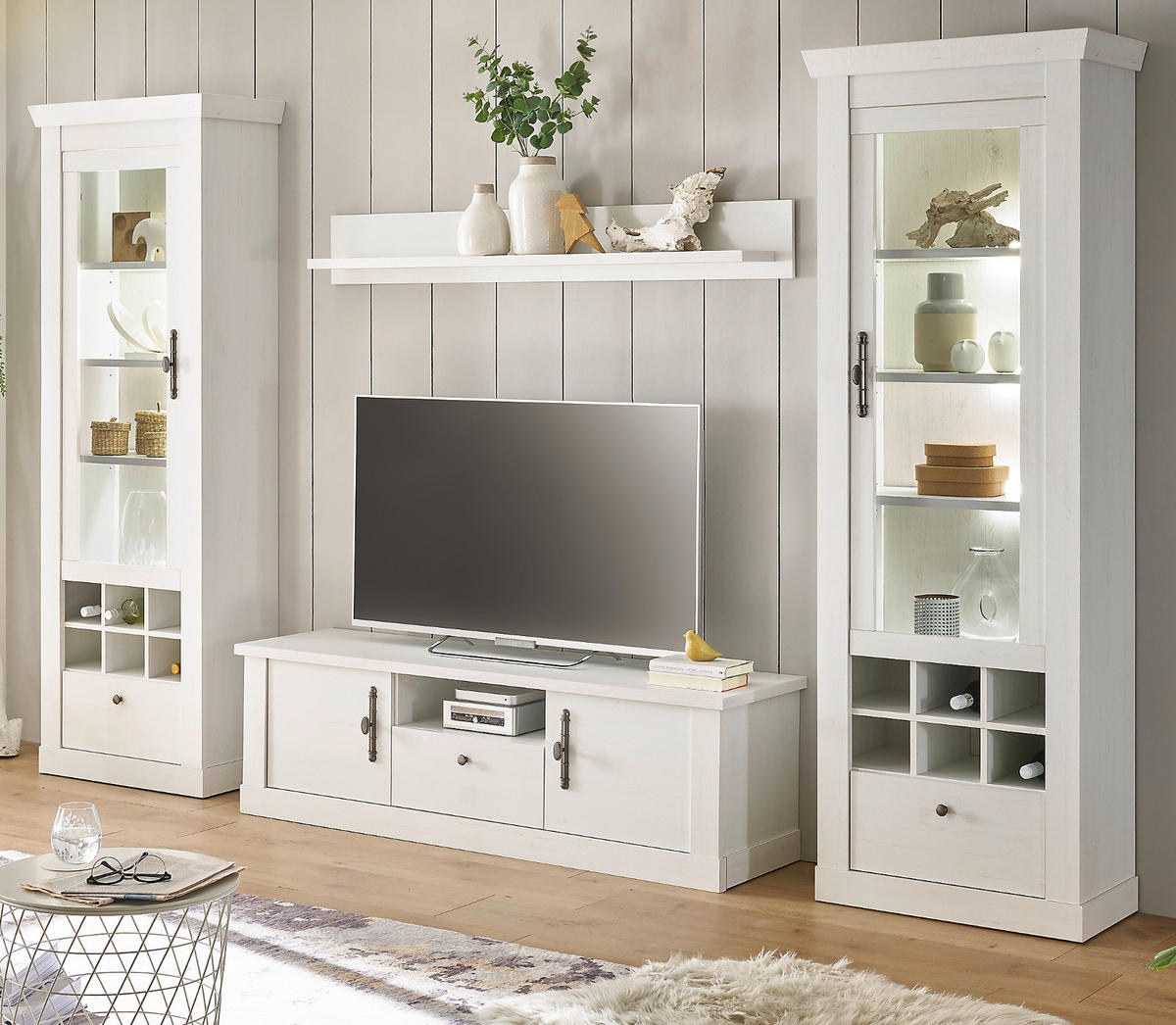 WOHNWAND weiß Pinie Landhaus, Wohnkombination 4-teilig, Soft-Close-Funktion - Weiß, Holzwerkstoff/Kunststoff (322/201/45cm) - Furn.Design