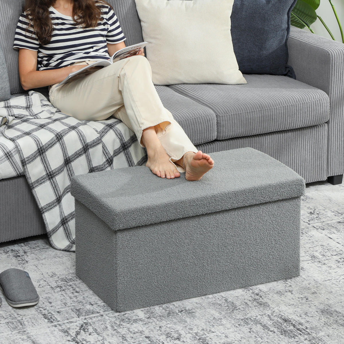 SITZBANK mit Stauraum, faltbar Polsterbank, Bettbank mit Samtoptik, Sitztruhe - Dunkelgrau, Textil (38/38/76cm) - HOMCOM