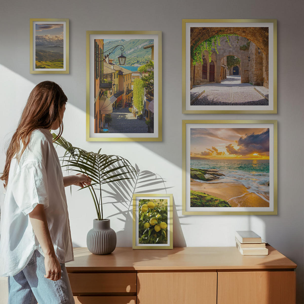 BILDER SET 5er Set - 50x50 cm & 20x30 cm & 40x60 cm Goldrahmen - Malerische Straßen am Meer, Strand - Goldfarben, Kunststoff (40/60cm) - TULUP