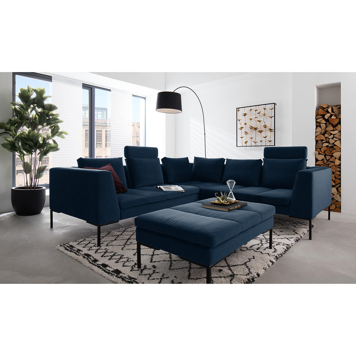 ECKSOFA mit Rundecke L - Samt - Chromfarben/Dunkelblau, Textil/Metall (255/238cm) - home24