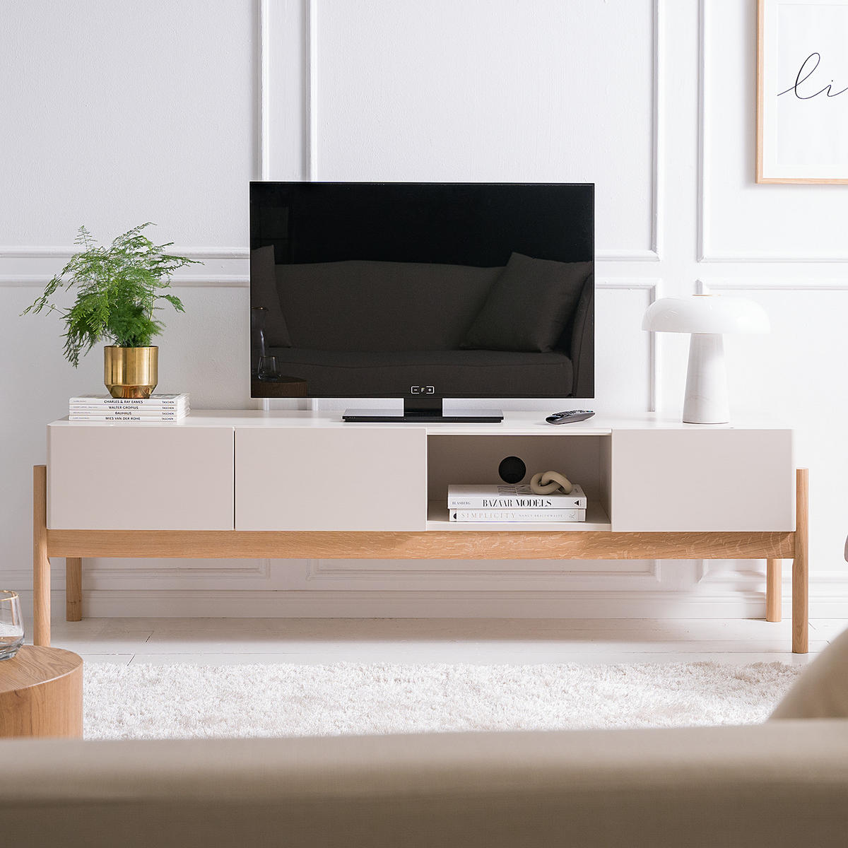 TV-LOWBOARD - Muschelweiß / Eiche Hell - Eichefarben/Weiß, Holz/Holzwerkstoff (188/55/45cm) - home24