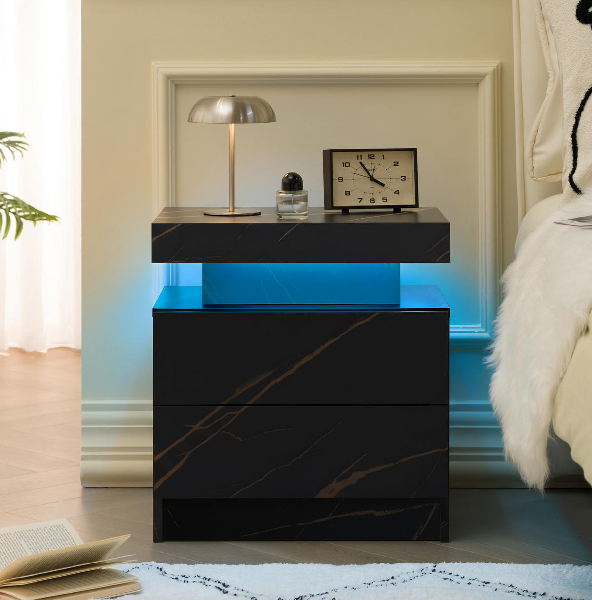 NACHTTISCH 50/53/36 cm mit LED-Beleuchtung in Schwarz/Gold – mit 2 Schubladen & offenem Fach - Schwarz, Holzwerkstoff (53/36/50cm) - BEAOK