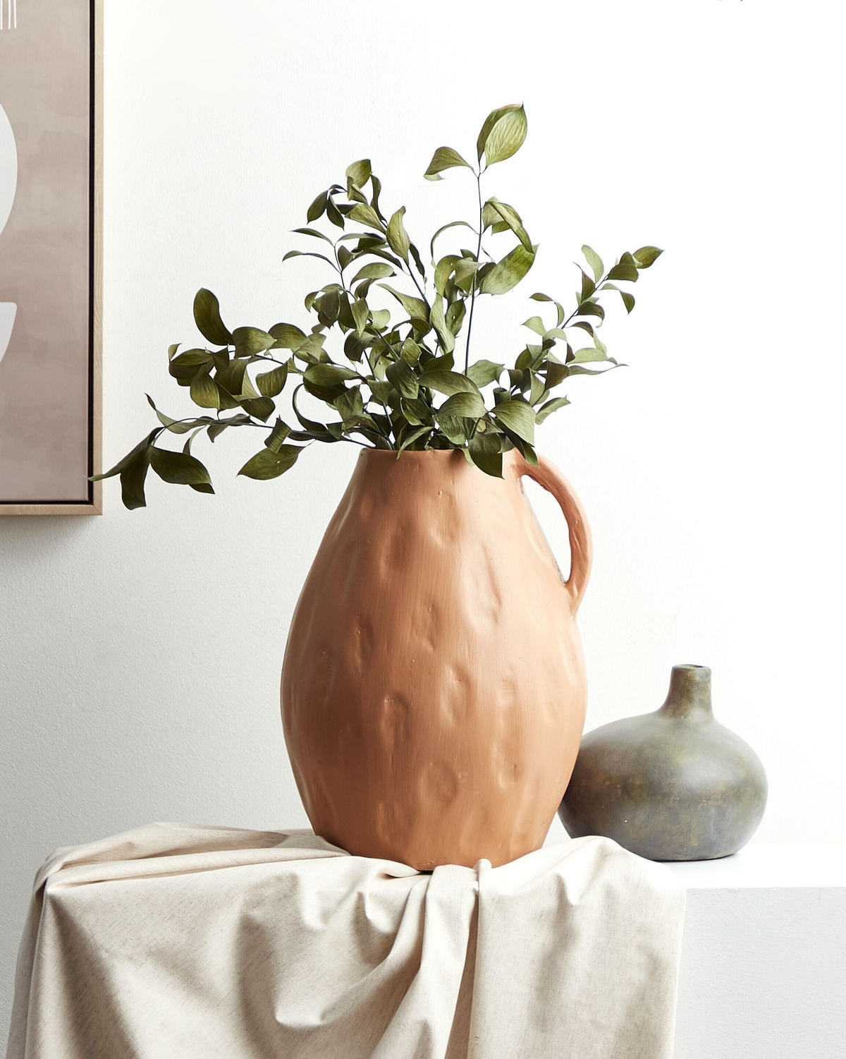 DEKOVASE Terrakotta beige Kulim - Beige, Stein (40cm) - Beliani