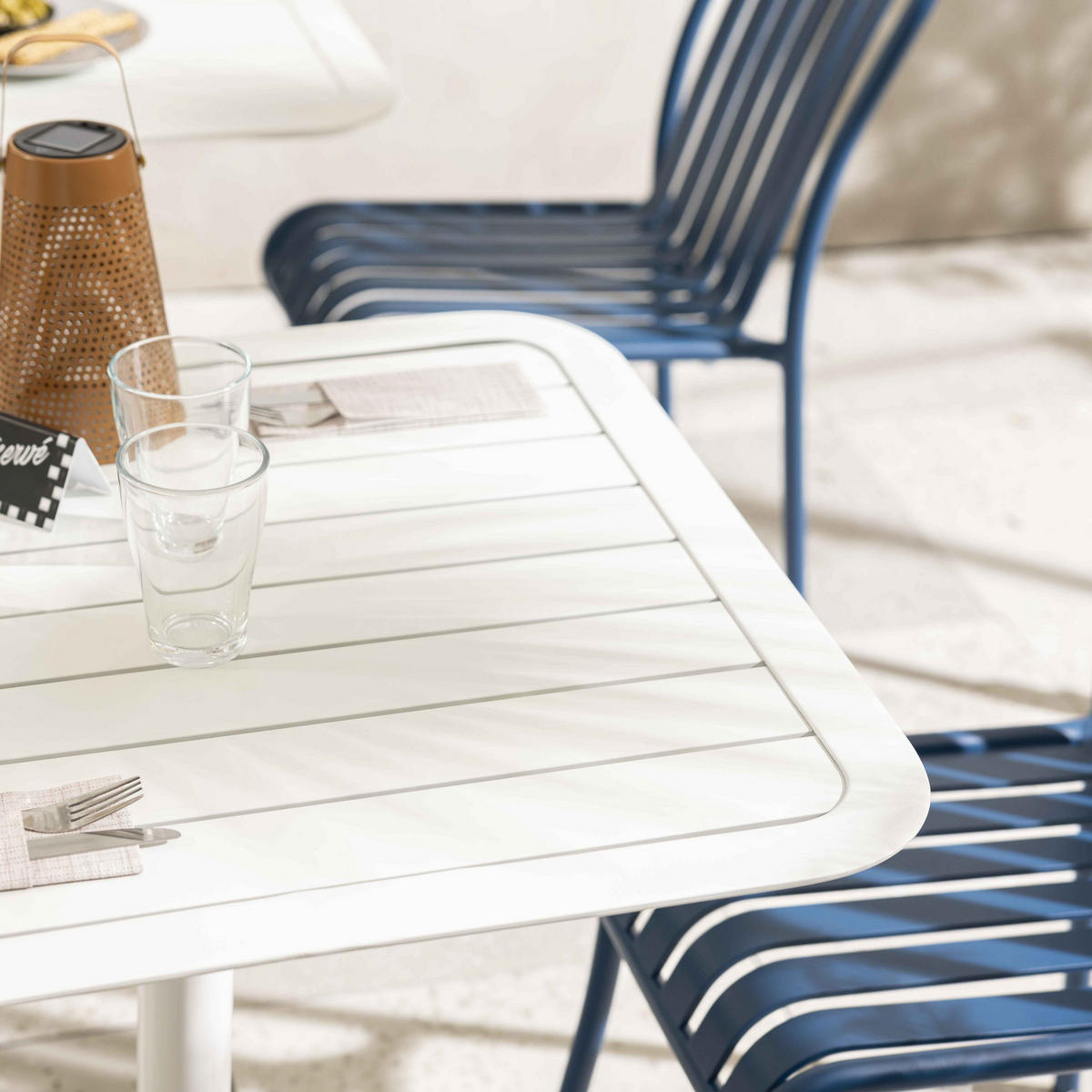 TERRASSENTISCH 70 X 70 cm, Weiß - Weiß, Metall (70/70/72cm) - Oviala