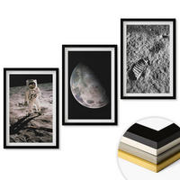 WANDBILDER 3er-Set - 40x60 cm Schwarzer Rahmen - Astronautenfoto vom Mond - Schwarz, Kunststoff (40/60cm) - ArtPrintCave