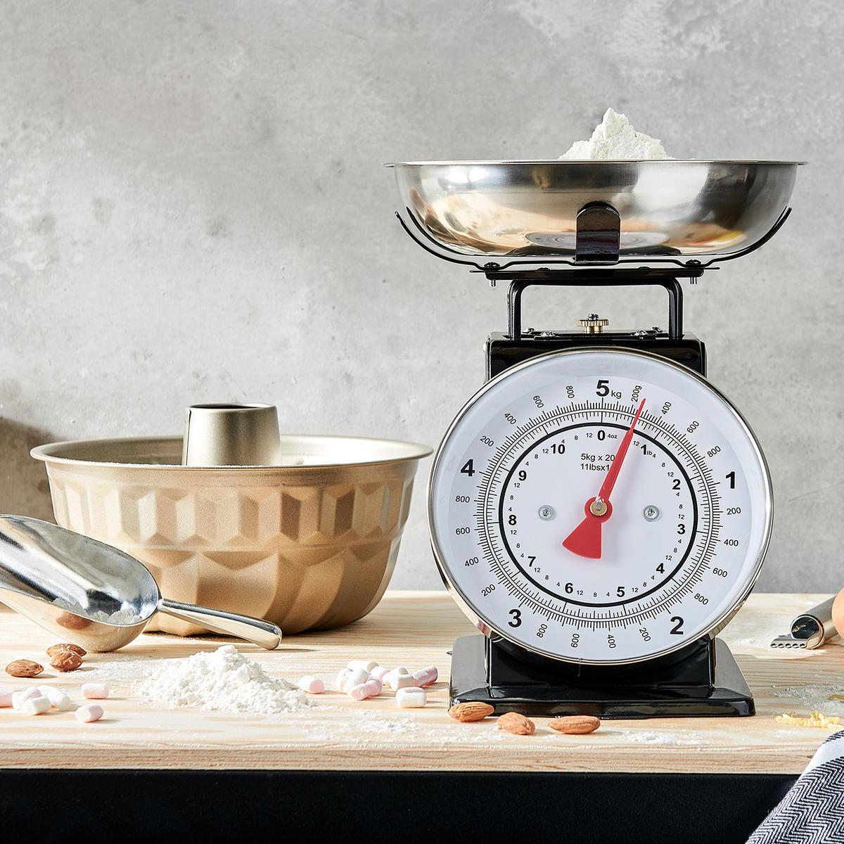 KÜCHENWAAGE Give Me More - Schwarz, Metall - Butlers