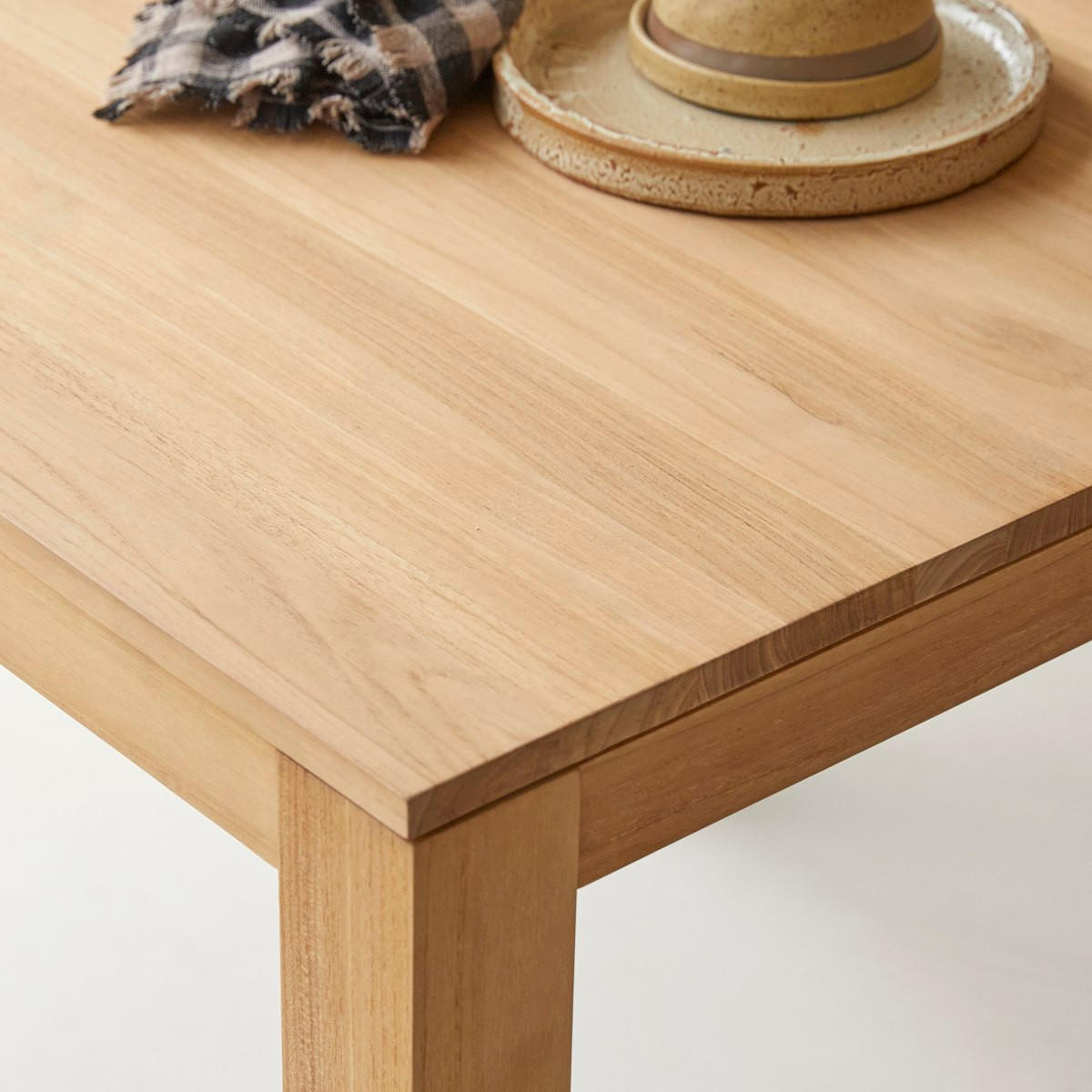 TISCH Eden Natur aus Teak - Naturfarben, Holz (90/90/76cm) - Tikamoon