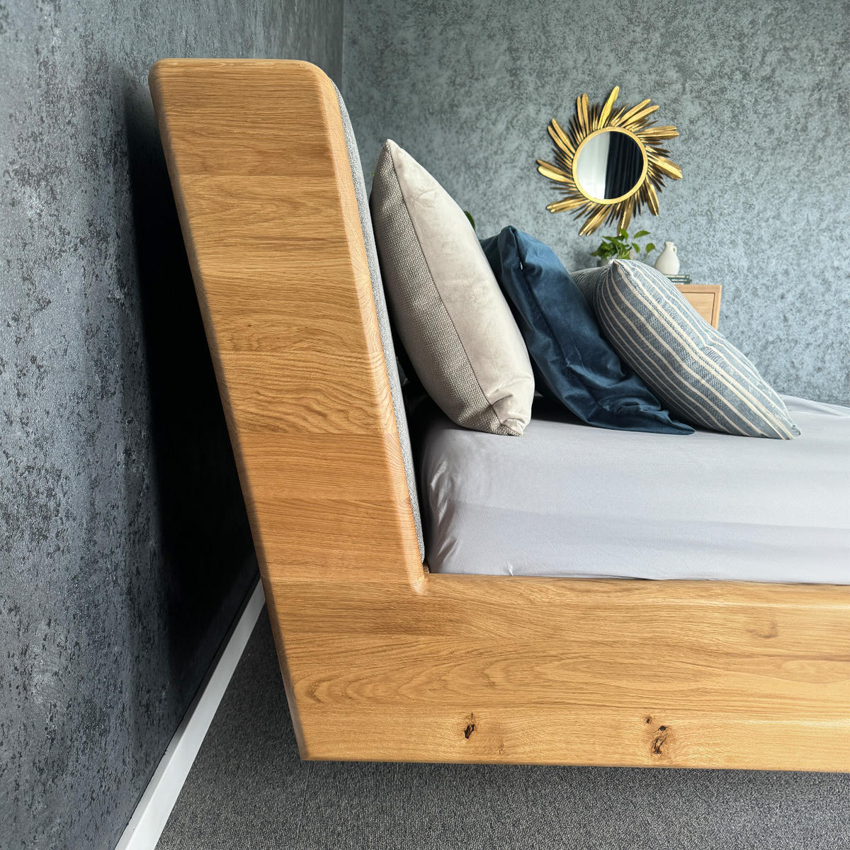 MASSIVHOLZBETT schwebend Aura Tilt aus Eiche 200x200 cm, Storm 99 (Schwarz) - Eichefarben/Braun, Holz (200/200cm) - Danzz