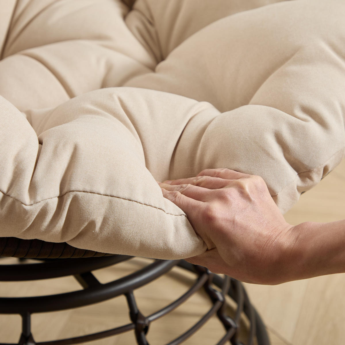 GARTEN-RELAXSESSEL Papasansessel, 360° drehbar,Rattan, Beige - Beige, Metall (60/67/92cm) - LVHOM