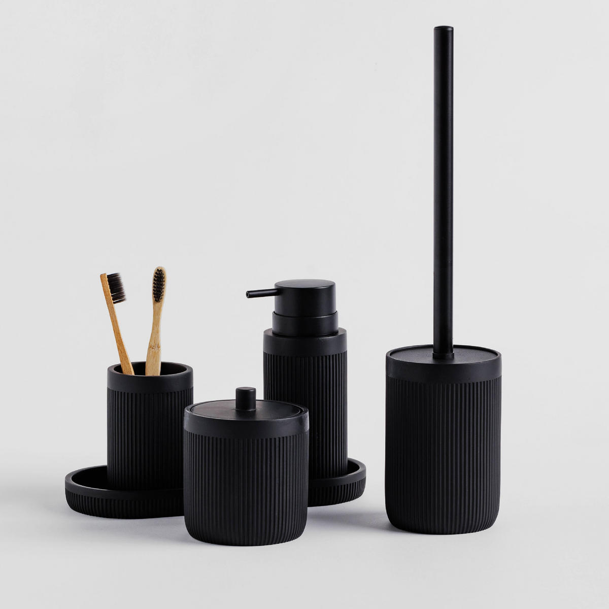 BECHER Maya - Schwarz, Kunststoff (7/11/7cm) - home&you