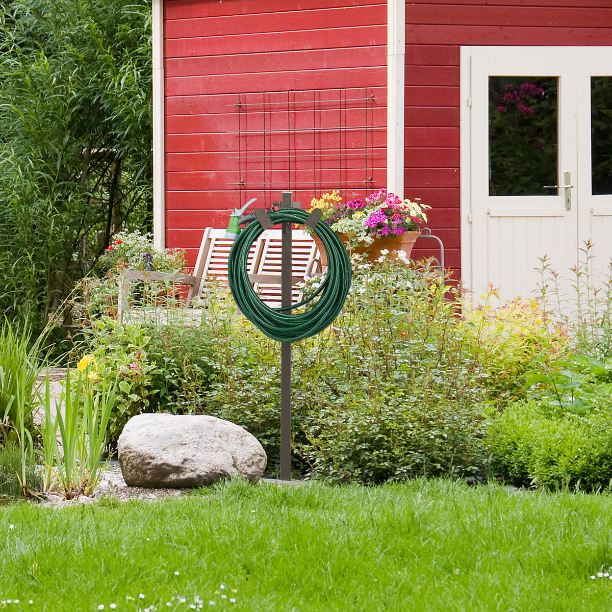 SCHLAUCHSTÄNDER - Braun, Metall (26/108/18cm) - Relaxdays