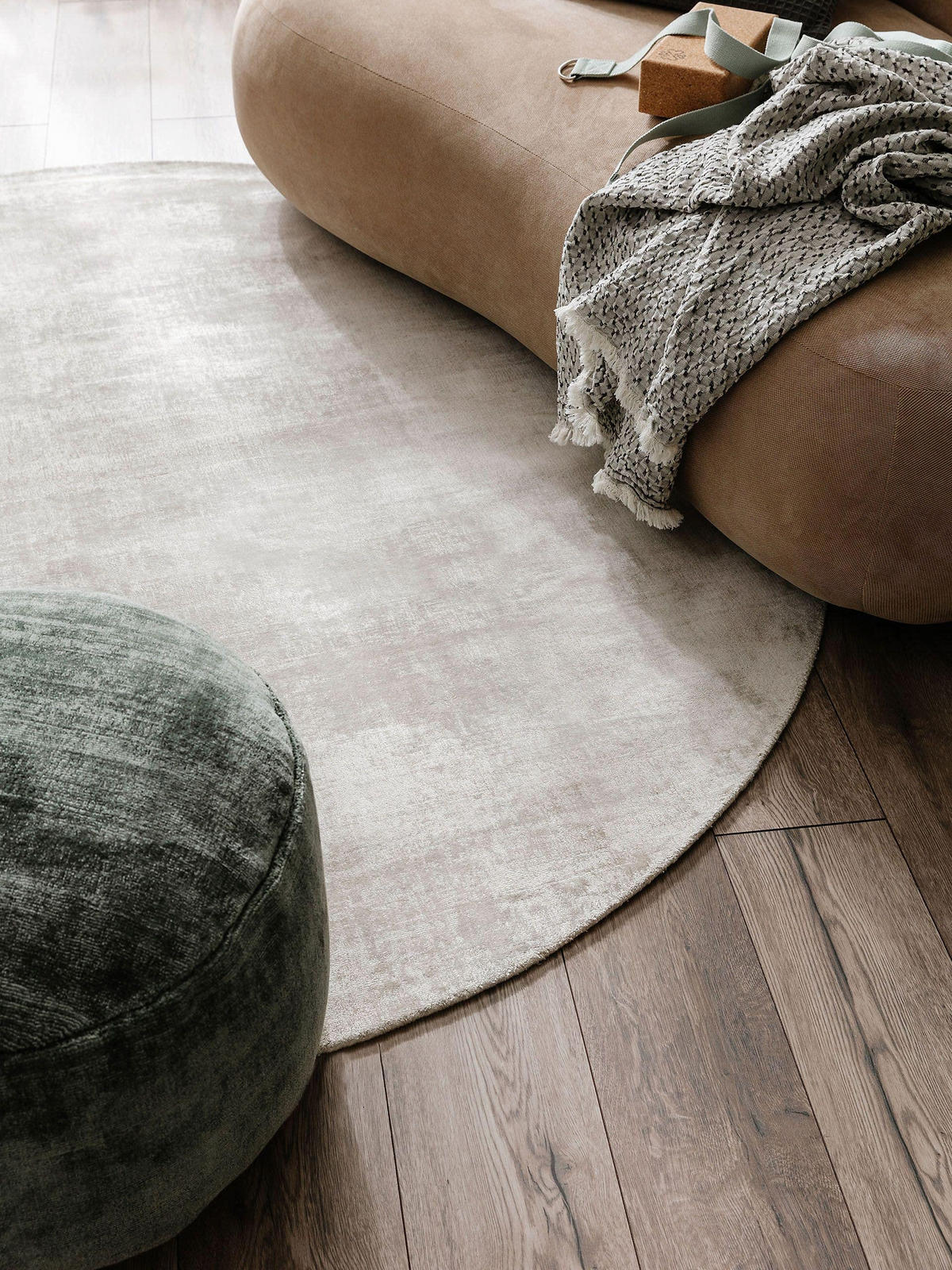 VISKOSETEPPICH rund Nova Hellgrau ø 120 cm rund - Hellgrau, Textil (120/120cm) - benuta Pure
