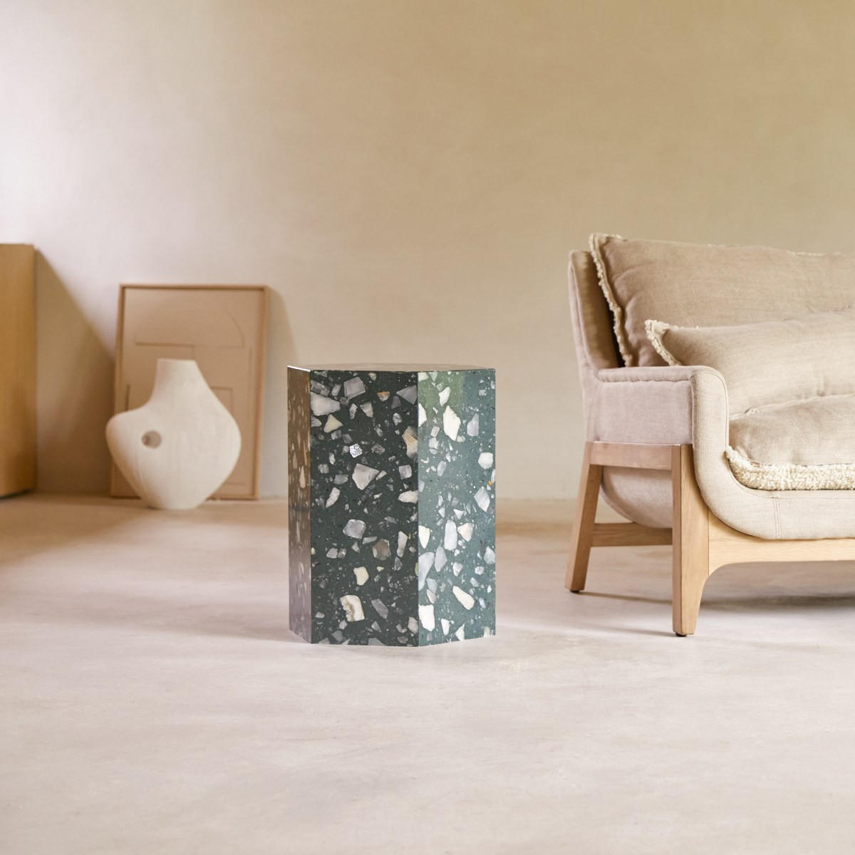 BEISTELLTISCH Zoé Dunkelgrün aus Premium-Terrazzo - Dunkelgrün, Stein (35/40/50cm) - Tikamoon