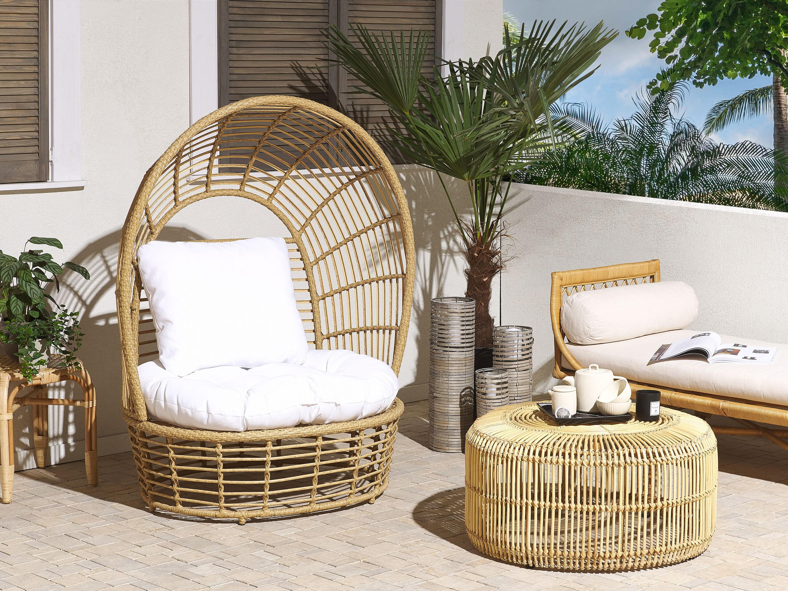 SONNENINSEL Rattan natürlich Kissen weiß Lido - Beige/Weiß, Naturmaterialien (109/150/83cm) - Beliani