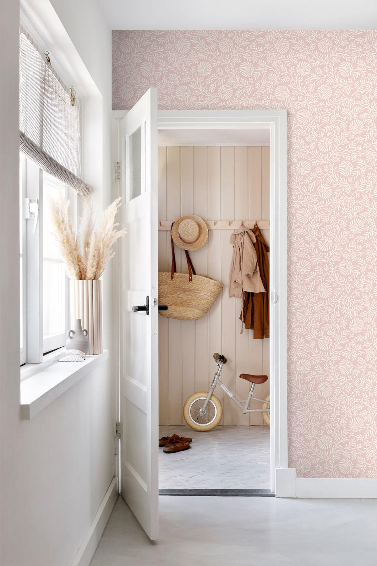 TAPETE Blumenmuster 50 x 900 cm - Pink, Papier (50/900cm) - ESTAhome