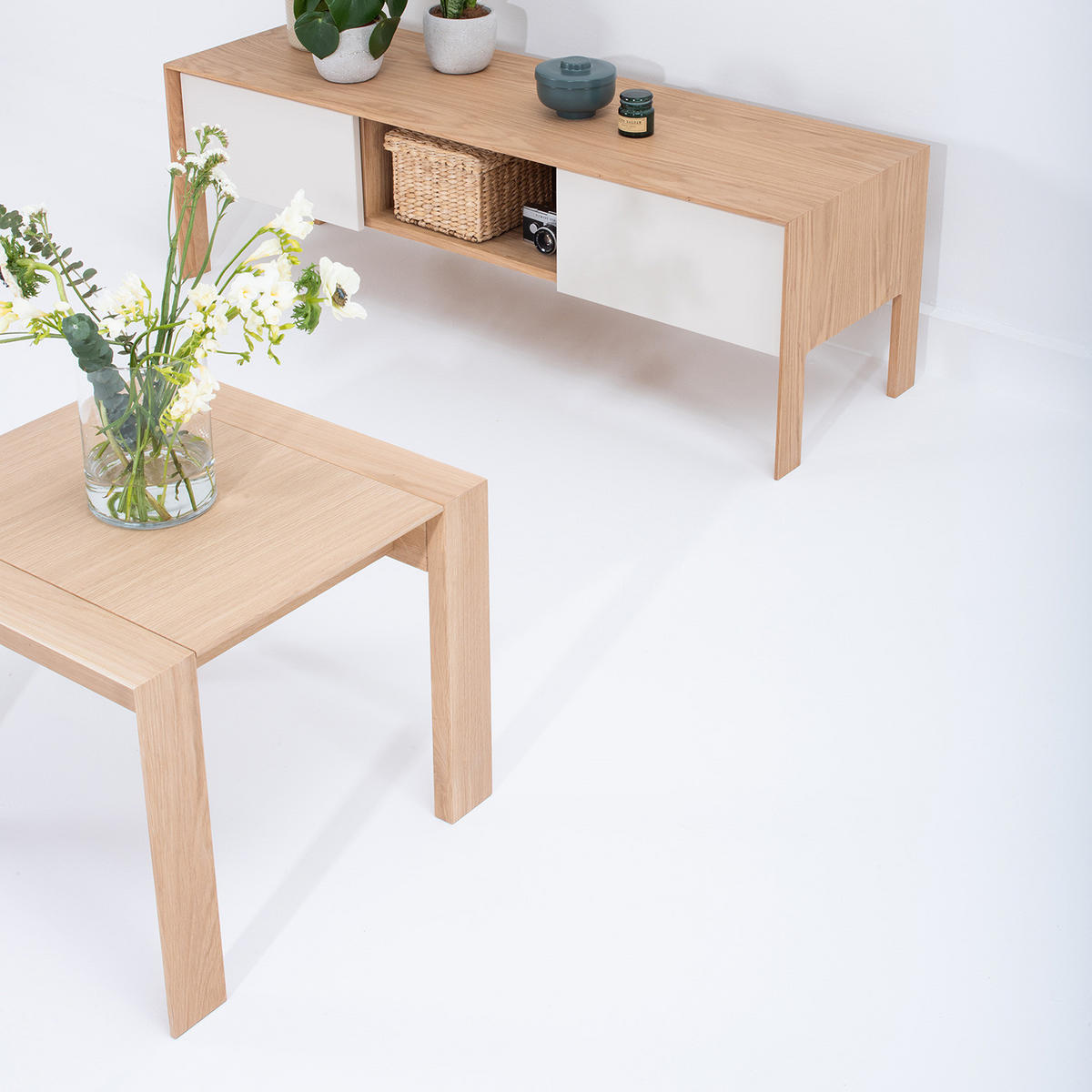 COUCHTISCH - Eiche teilmassiv - Eichefarben, Holzwerkstoff (55/55/45cm) - home24