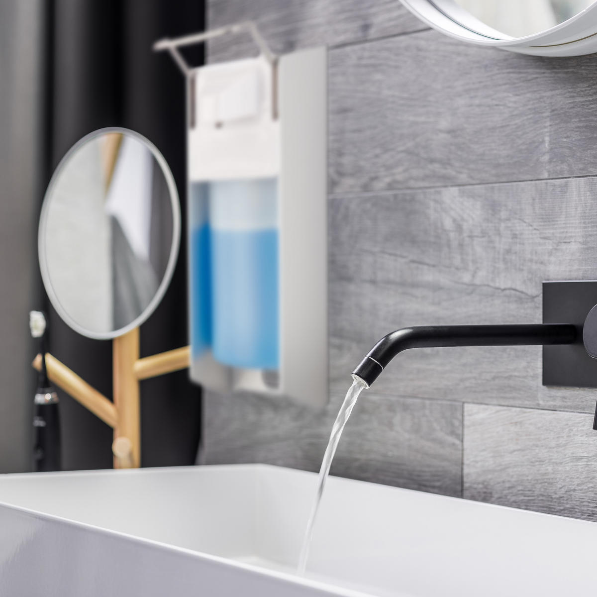 SEIFENSPENDER - Multicolor, Kunststoff/Metall (8/28/15cm) - Relaxdays