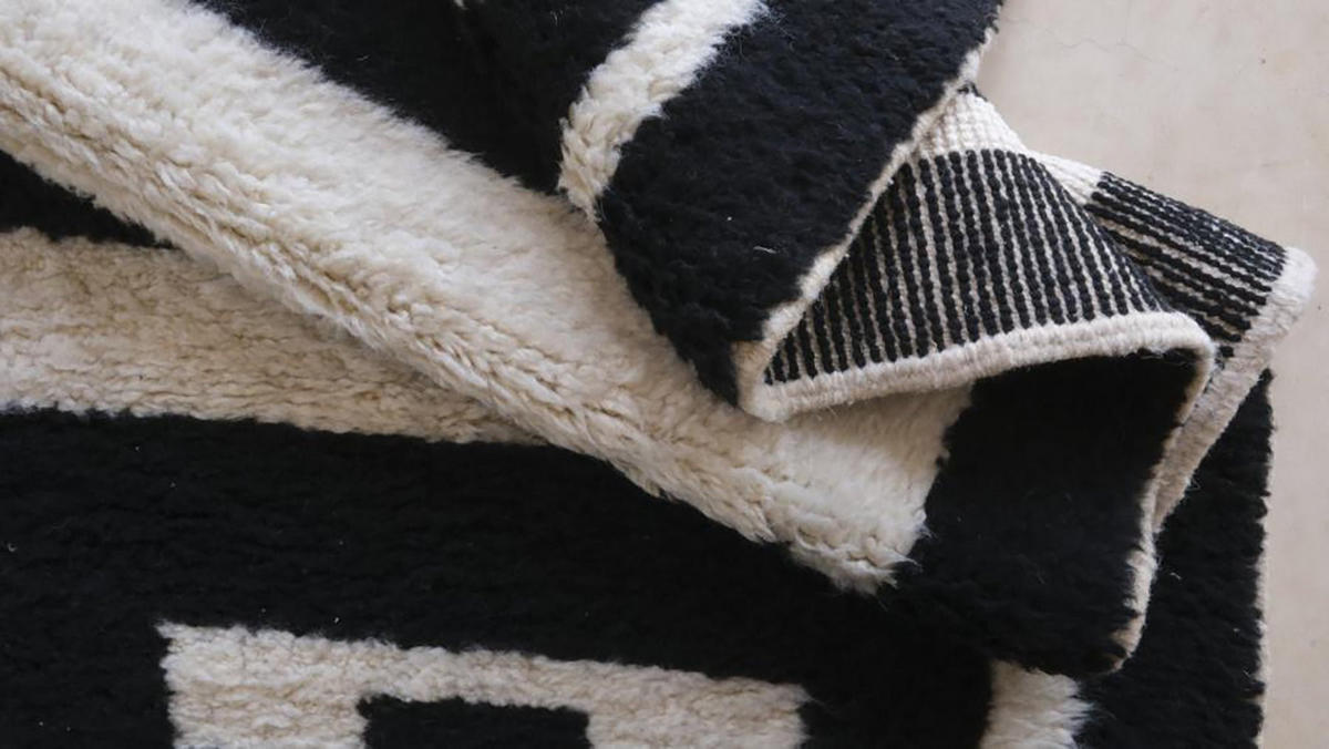 BERBERTEPPICH aus reiner Wolle 207x 298 cm - Schwarz, Naturmaterialien (207/298cm) - AFK Living