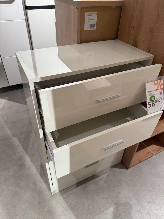FÉLMAGAS SZEKRÉNY HIGHBOARD-BUDAÖRS OUTLET - Carryhome