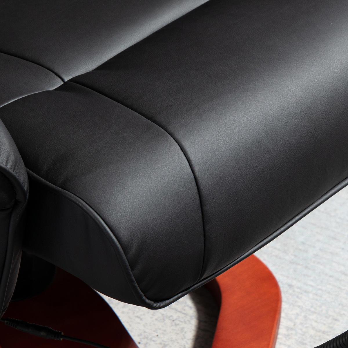 MASSAGESESSEL mit Hocker, Liegefunktion, Fernbedienung, bis 150 kg - Schwarz, Leder (83/106/73cm) - HOMCOM