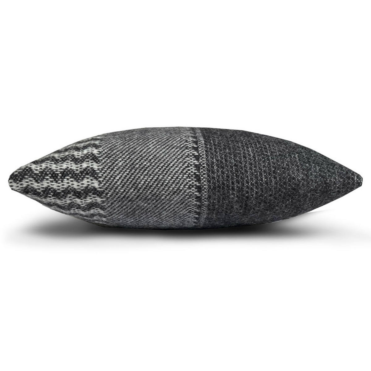 WOLLKISSEN Uptown schwarz quadratisch 45x45 - Schwarz, Textil (45/45/12cm) - Malagoon