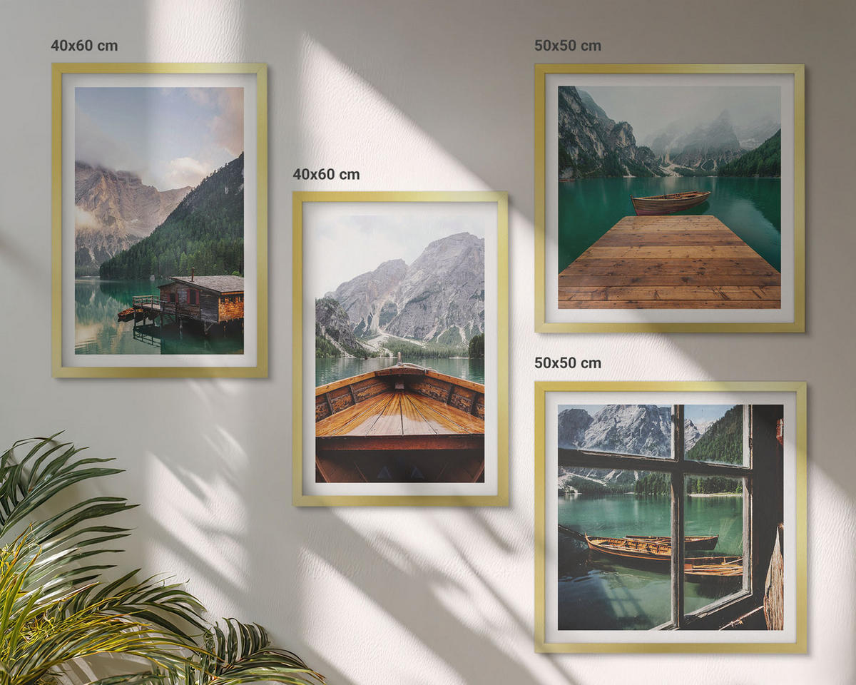 BILDER SET 4er Set - 50x50 cm & 40x60 cm Goldrahmen - Berglandschaften, Ferienhäuser, Boote - Goldfarben, Kunststoff (50/50cm) - TULUP