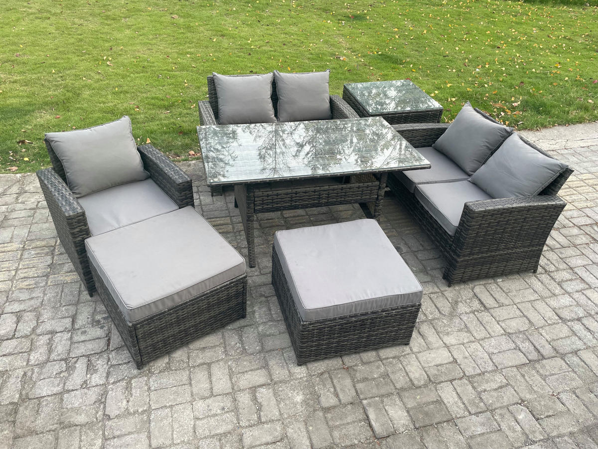BALKONMÖBEL-SETS mit 2-Sitzer Sofa,2 große Fußhocker,Esstisch,Beistelltisch Polyrattan Dunkelgrau 7-Sitzer - Dunkelgrau/Grau, Glas/Kunststoff - Fimous
