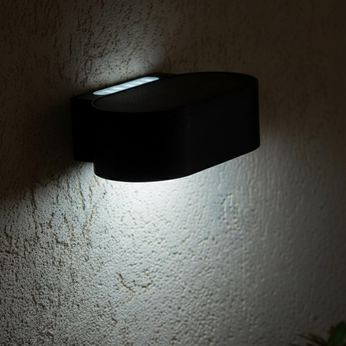 NOXIS 900LM Solar-Sensor-Wandleuchte - Schwarz, Kunststoff (18/12/6cm) - Lumisky