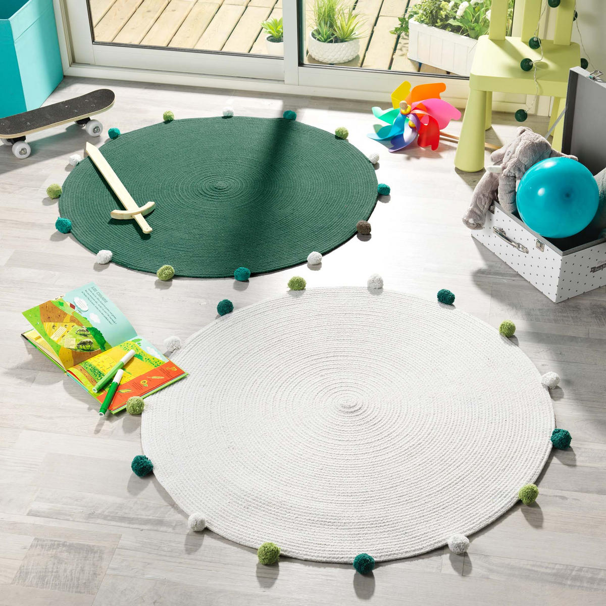 KINDERTEPPICH Ø 90 cm Pompomparty - Weiß, Textil (90/90cm) - Douceur d´intérieur