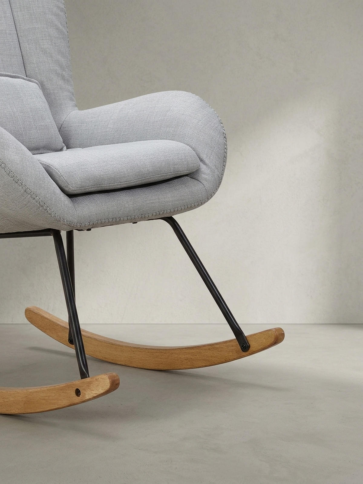 SCHAUKELSTUHL Gummibaumholz Hohe Lehne Abnehmbare Polsterung LAVANT, Anthrazit 75x88x110 cm - Anthrazit/Schwarz, Holz/Textil (75/110/88cm) - KADIMA DESIGN