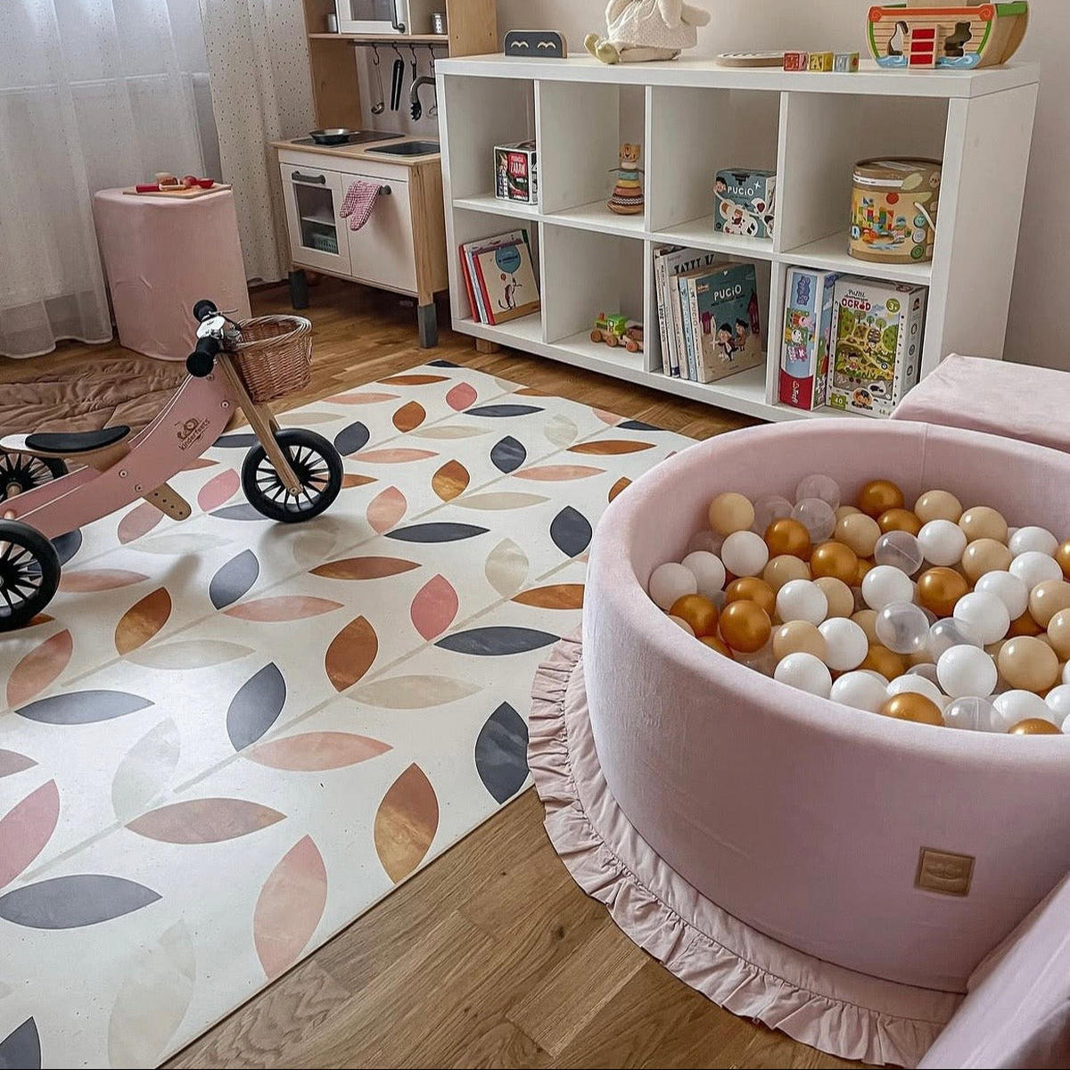BÄLLEBAD rund für Kinder, Samt, Puderrosa, mit 200 Bällen - Hellrosa/Transparent, Textil (90cm) - MeowBaby