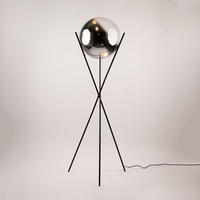 STEHLAMPE Orb Axis Rauch Schwarz/Verlauf - Schwarz, Glas (40/40/160cm) - s.luce