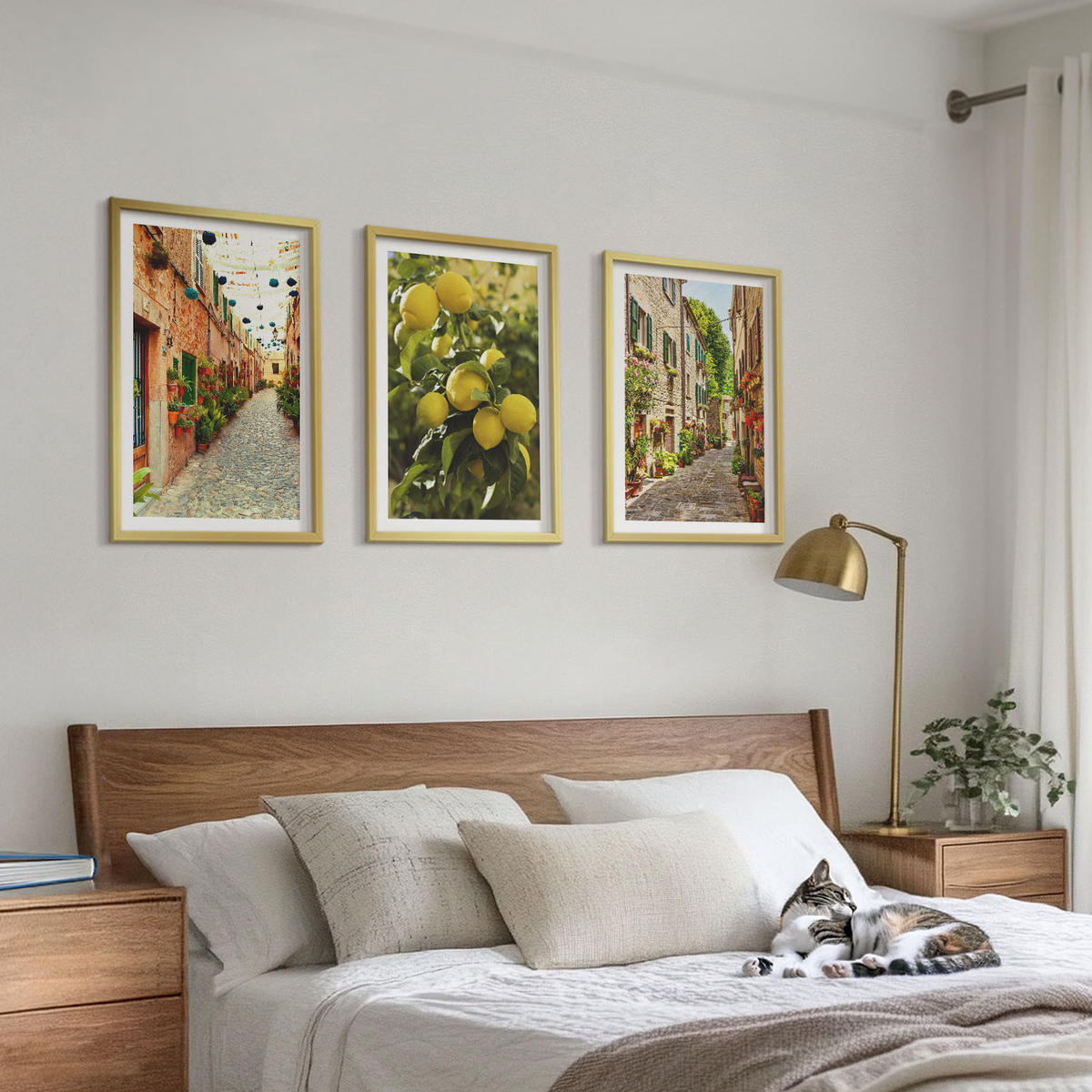 WANDBILDER 3er Set - 40x60 cm Goldrahmen - Straßen mit Zitronenblüten im Hintergrund - Goldfarben, Kunststoff (40/60cm) - ArtPrintCave