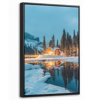LEINWAND Bilder mit Rahmen - Winterlandschaft - Natur - Haus - Berge - Schnee - 20x30 - Hellblau, Textil (20/30cm) - MuchoWow