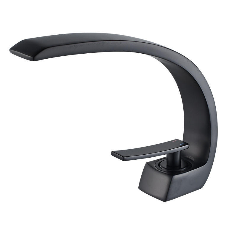 WASCHTISCHARMATUR – Schwarz – Inklusive zwei Wasseranschlussschläuchen - Schwarz, Metall (31/5.5/14cm)