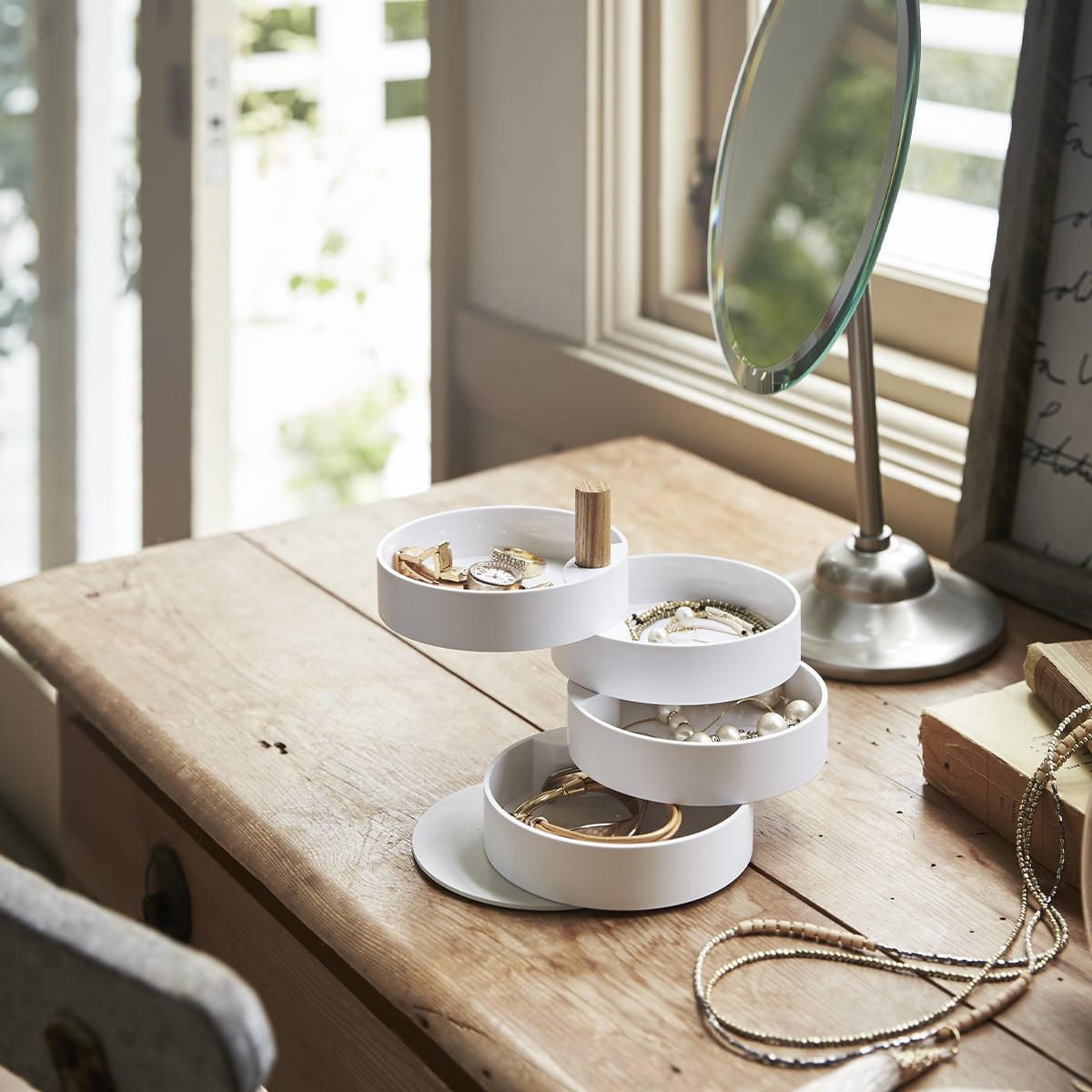 SCHMUCKSCHATULLE mit 4 drehbaren Ebenen - L10 cm - Weiß, Kunststoff (10/12.5/10cm) - Yamazaki