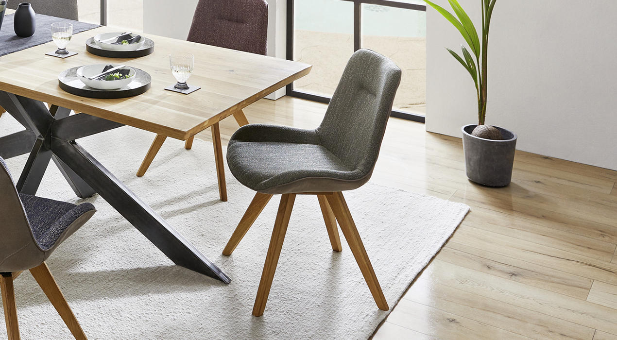 Küchenstuhl gepolstert grau mit Holzbeinen