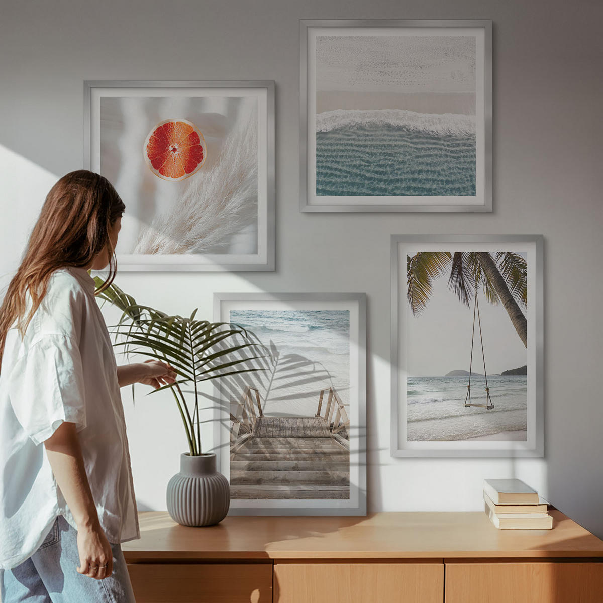 WANDBILDER 4er Set - 50x50 cm & 40x60 cm Silberner Rahmen - Strandatmosphäre dank hölzerner Treppen. - Silberfarben, Kunststoff (50/50cm) - ArtPrintCave