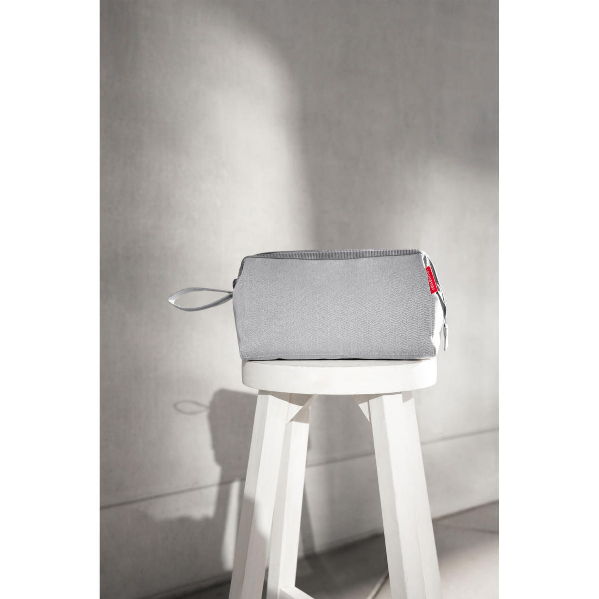 BEAUTYTASCHE "travelcosmetic" - Hellgrau, Kunststoff (26/18/13.5cm) - Reisenthel